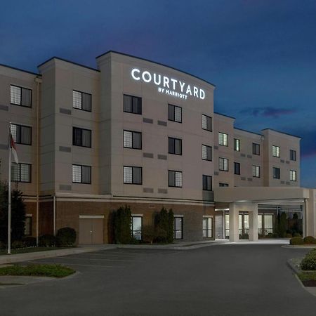 Courtyard By Marriott Salisbury Hotel Exterior foto